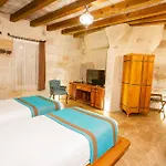 Imperial Cave & Otel