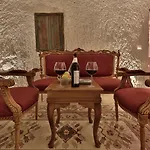 Imperial Cave & Otel 2*
