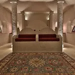 Hotel Imperial Cave & 2*