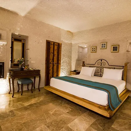 Hotel Imperial Cave & 2*