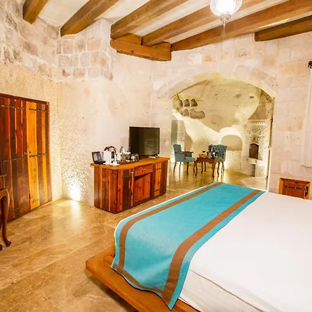 Imperial Cave & 格雷梅