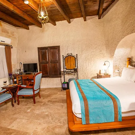 Imperial Cave & Hotel 2*