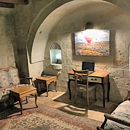 Imperial Cave & Hotel