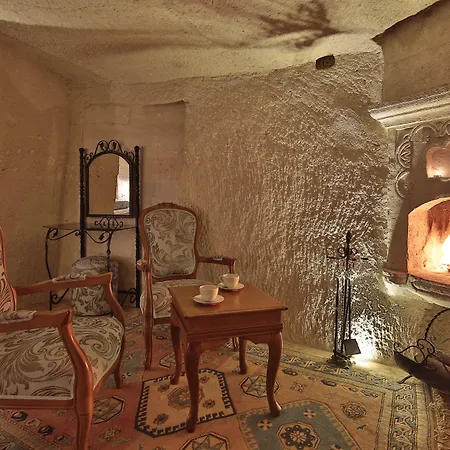 Imperial Cave & Hotel 2*