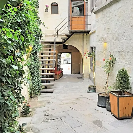 Imperial Cave & 2* 格雷梅