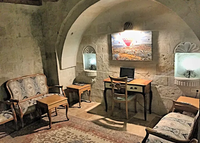 Imperial Cave & Hotel