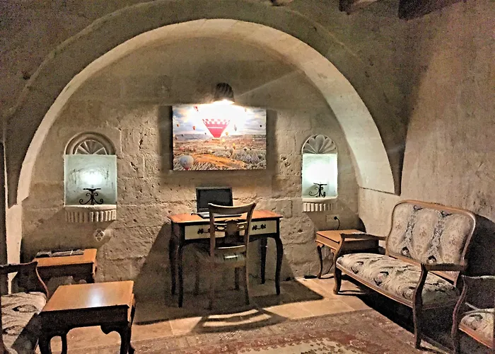 Imperial Cave & Hotel