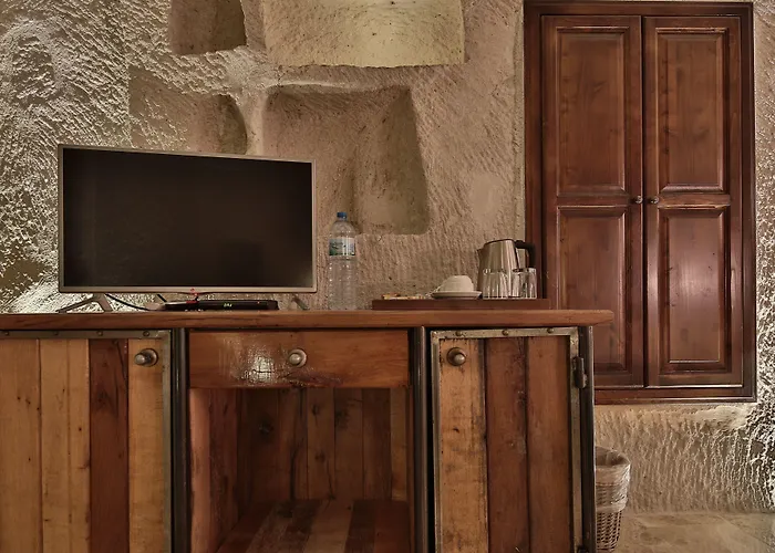 Hotel Imperial Cave & 2*