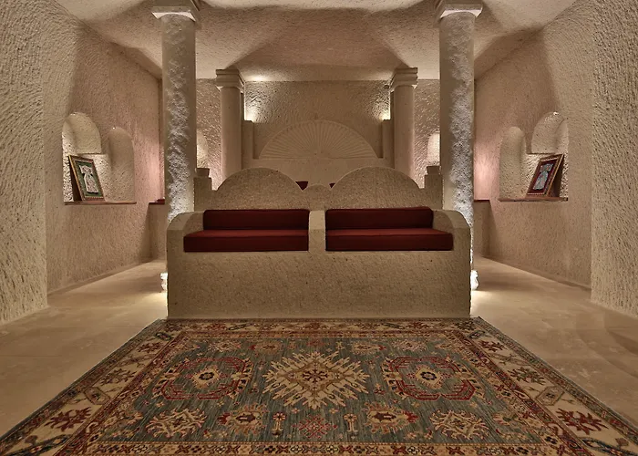 Hotel Imperial Cave & 2*