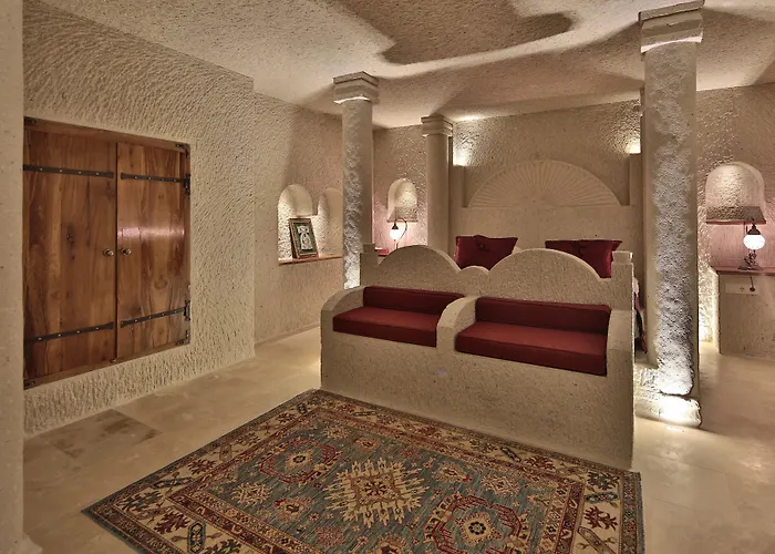 Imperial Cave & Hotel 2*